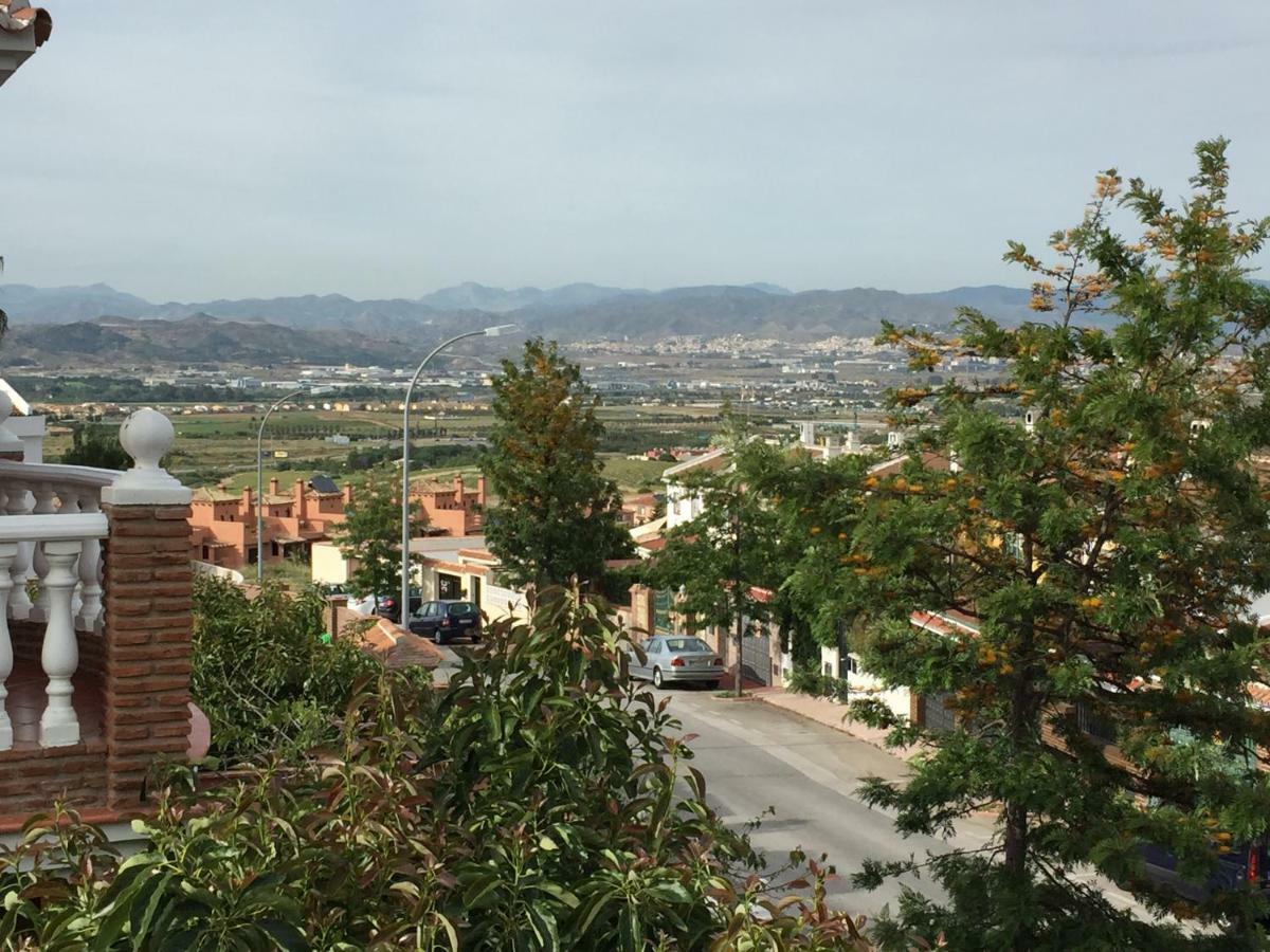 Chalet Con Barbacoa, Chimenea Y Piscina En Alhaurin De La Torre "No Emitimos Factura" Alhaurín de la Torre Exterior foto